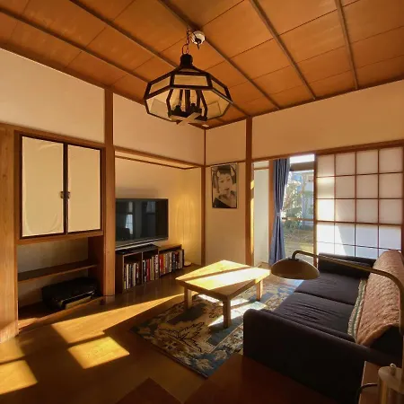 Villa 湘南ソラル〜二宮の高台・アートな庭付き日本家屋121㎡／高速wifi／芝生ドッグラン・ピザ窯bbq有 Ninomiya Exterior foto