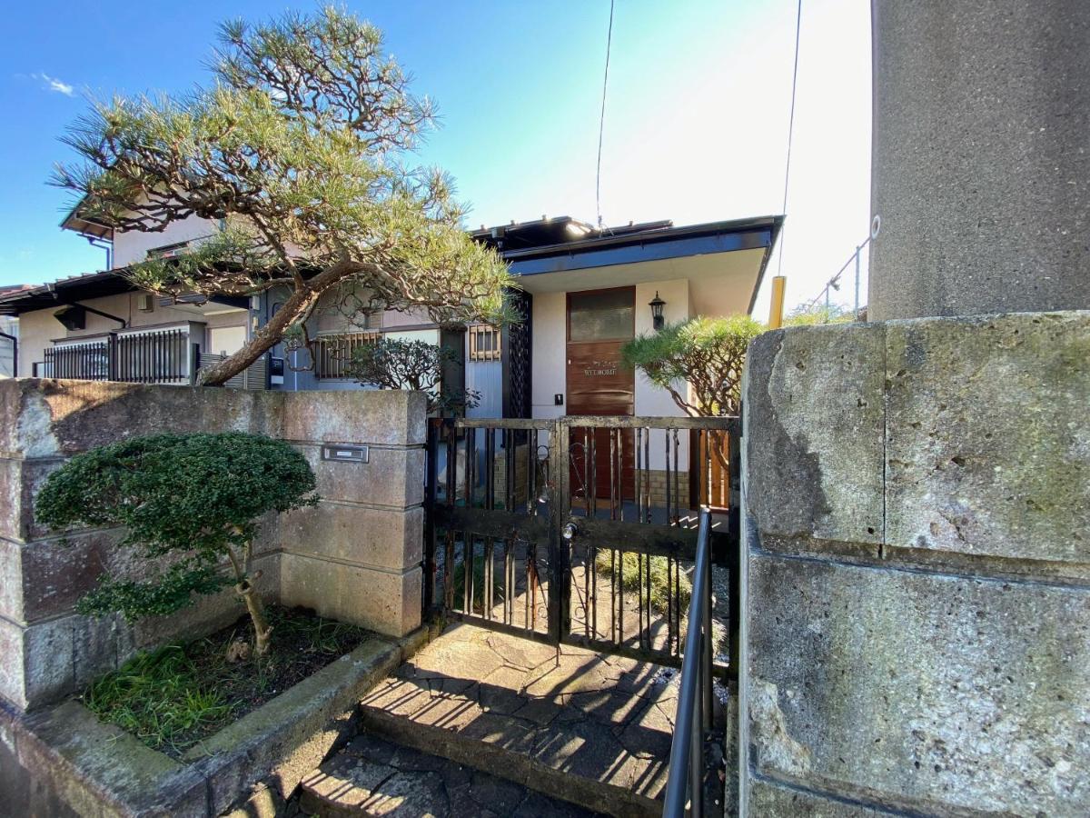 湘南ソラル〜二宮の高台・アートな庭付き日本家屋121㎡／高速wifi／芝生ドッグラン・ピザ窯bbq有 Holiday home *